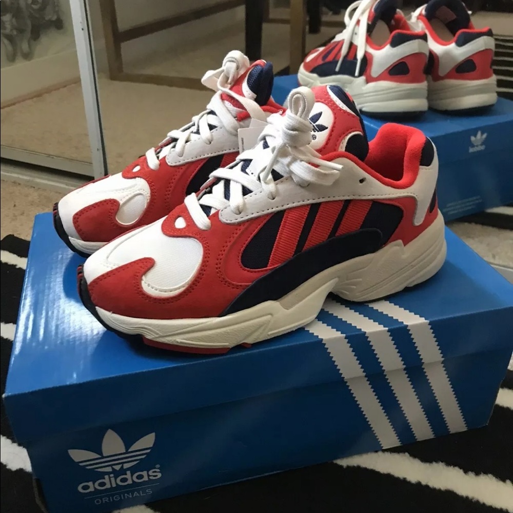 Adidas Yung 1 red/blue 4 youth NWB